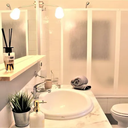 Bandiera 77 Bed & Breakfast 2*