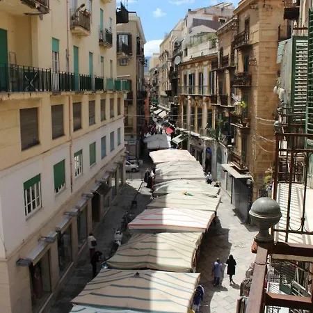 Bed & Breakfast Bandiera 77